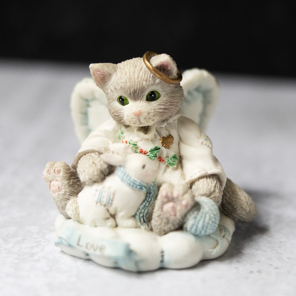 Calico Kittens resin figurine 1994 A Loving Gift angel cat rabbit bunny love